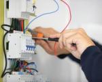 Primjeri opisa poslova električara Obveze električara za održavanje objekta.